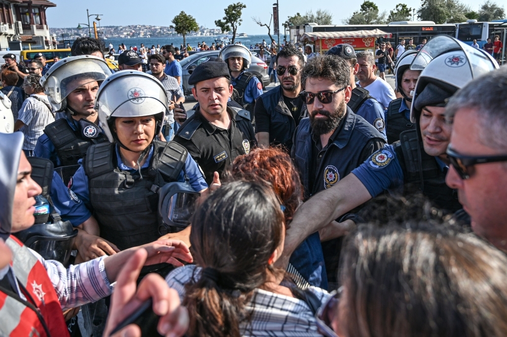 احتجاجات تركية متواصلة ضد سياسة أردوغان