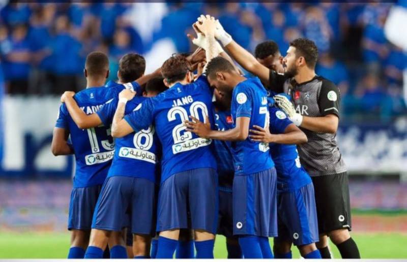 لاعبو الهلال يتعاهدون