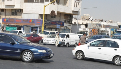 زحام وفوضى في شارع الستين بجدة في غياب المرور المدينة